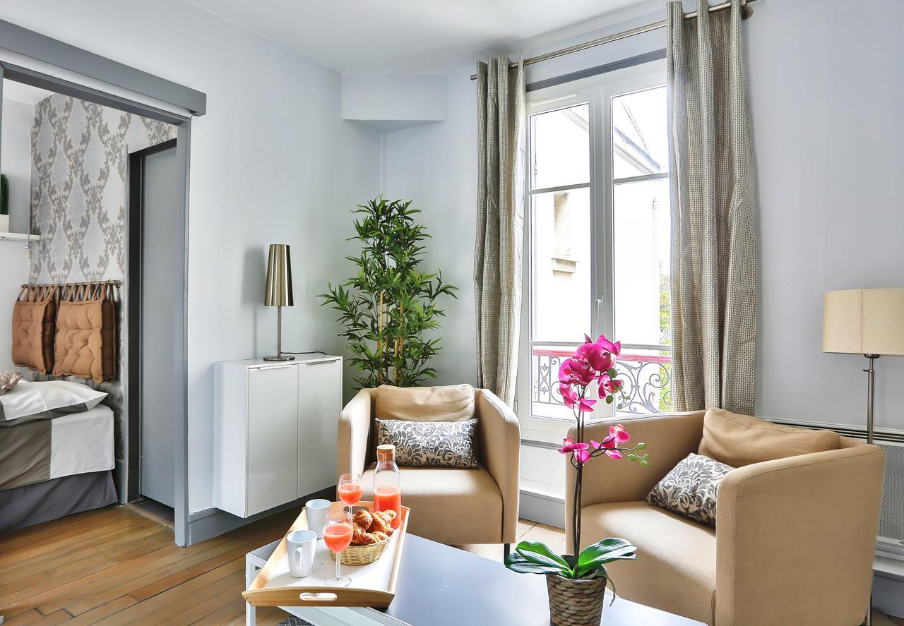 Eiffel Tower Apartment Paris